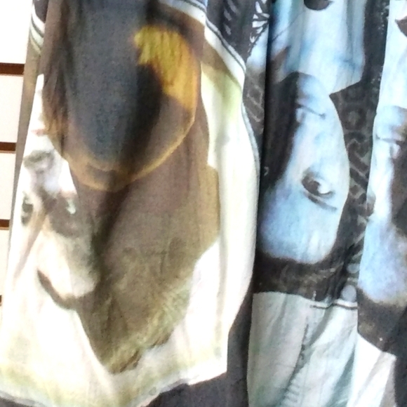 Dress "VINTAGE" w/Faces (Mona LiZa) V Neck w/@ neck & Sleeves & Mesh on V Back - Picture 5 of 8